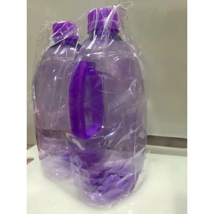 Plastic water bottle, 1 PC keep water cold.