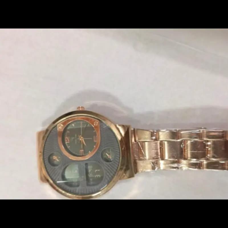 Men's classic analogue watch