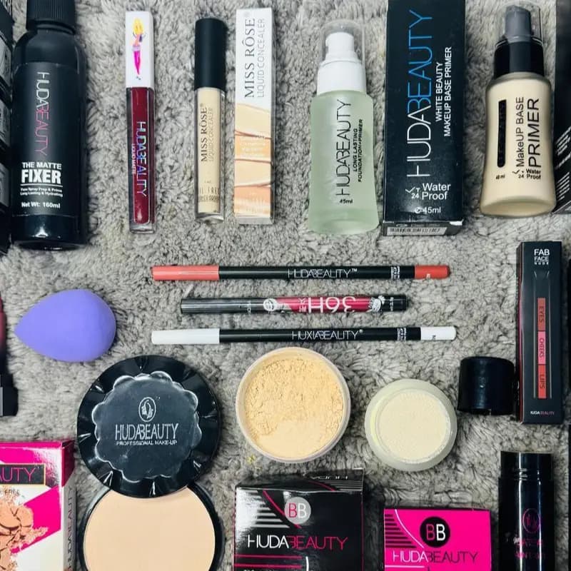 15 in 1 Makeup Deal