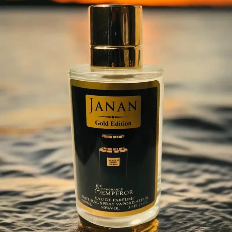 Invigorating Woody Perfume for Men - 60ml *Product Description*: Experience the captivating allure of our Woody Perfume designed exclusively for men. With its long-lasting fragrance, this refreshing scent enhances your mood and keeps you feeling revitaliz